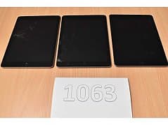 Apple iPad 6th generation Wi-Fi + Cellular A1954 32 GB 9.7" (24.63cm) -Defect
