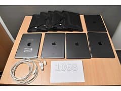 Apple iPad 8th generation A2270 32 GB – 10.2" (25.91cm)